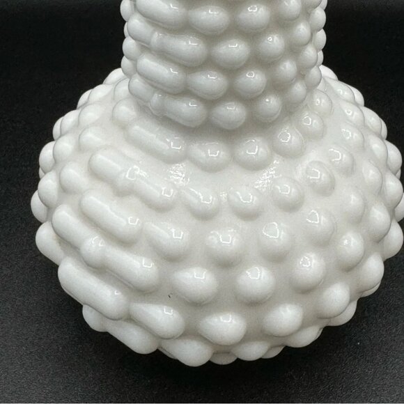 Vintage Milk Glass Hobnail Bud Vase EO Brody Co 2000 Collectible - Picture 2 of 11